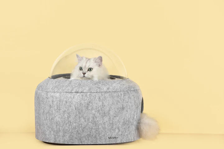 Michu Space Capsule Cat Bed